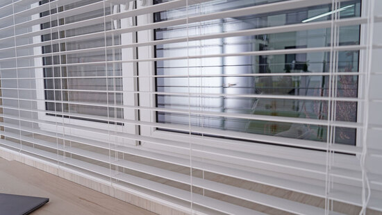 
										Jaluzele din lemn artificial PVC
																						